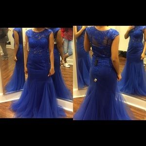 Royal blue prom dress size 0 price negotiable